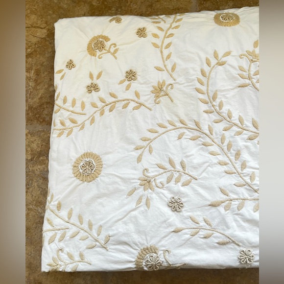 Pottery Barn Floral Embroidered Duvet Cover - Picture 2 of 9